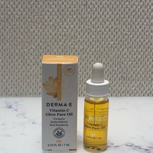Derma-E Vitamin C Glow Face Oil Mini Travel Size 0.23 oz New In Box Use By 4/27